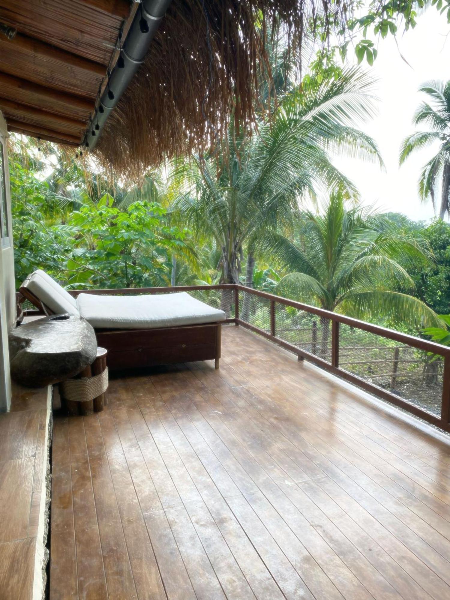 Вилла Gading Tree House Batununggul Экстерьер фото