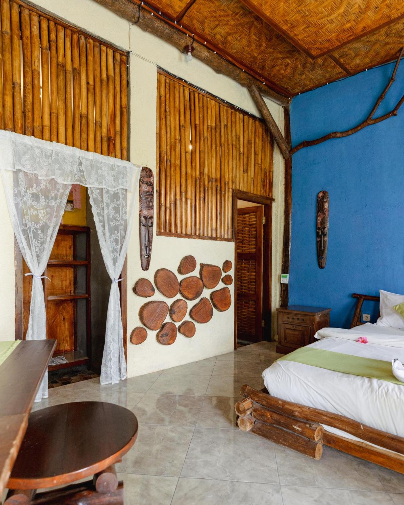 Вилла Gading Tree House Batununggul Экстерьер фото