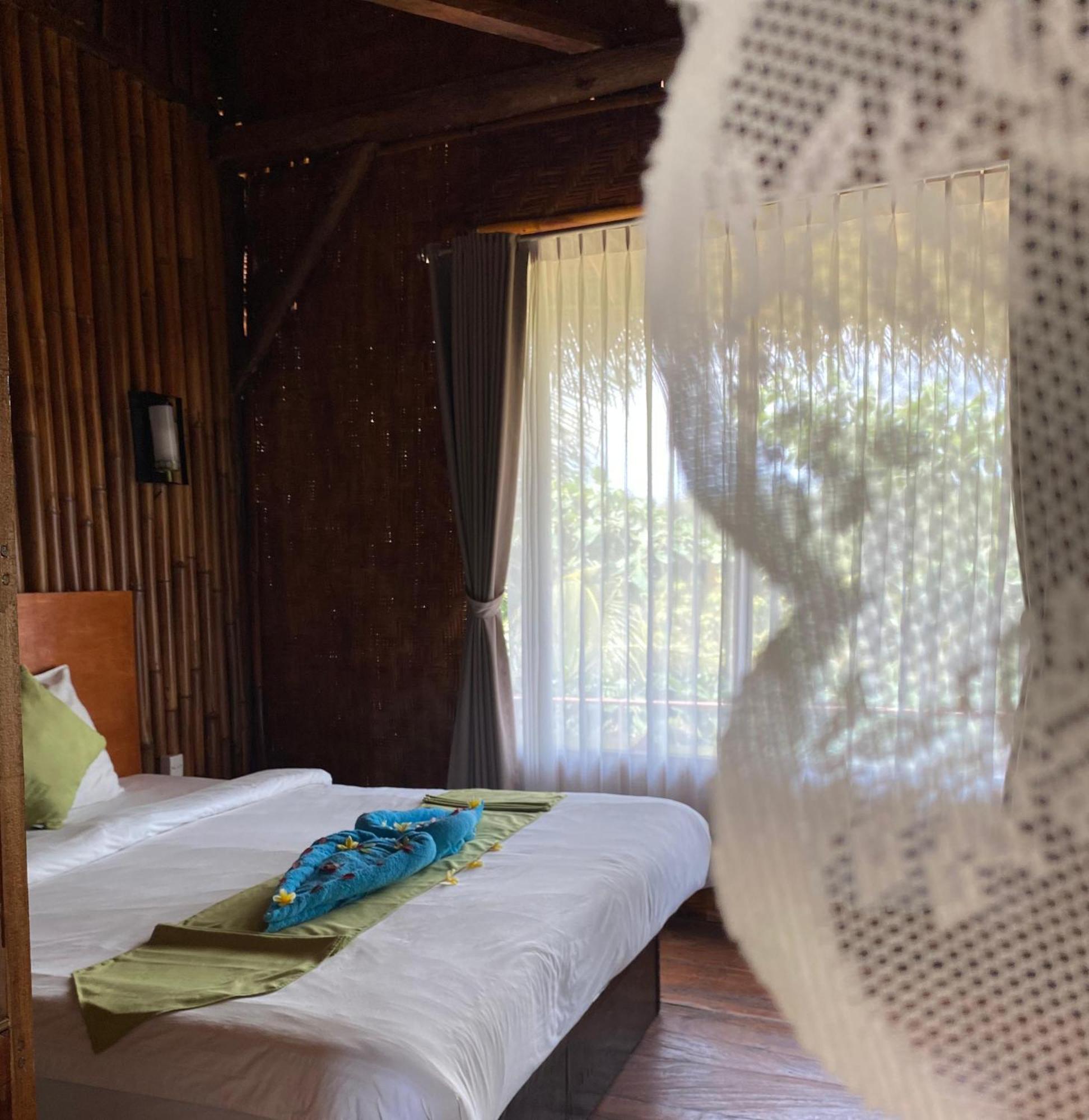 Вилла Gading Tree House Batununggul Экстерьер фото