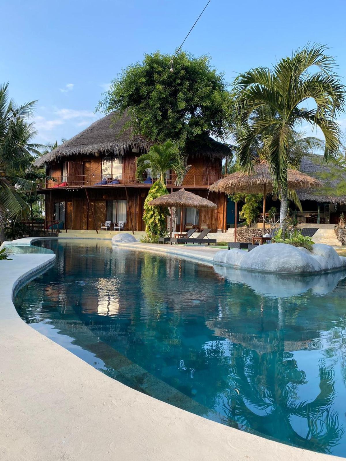 Вилла Gading Tree House Batununggul Экстерьер фото